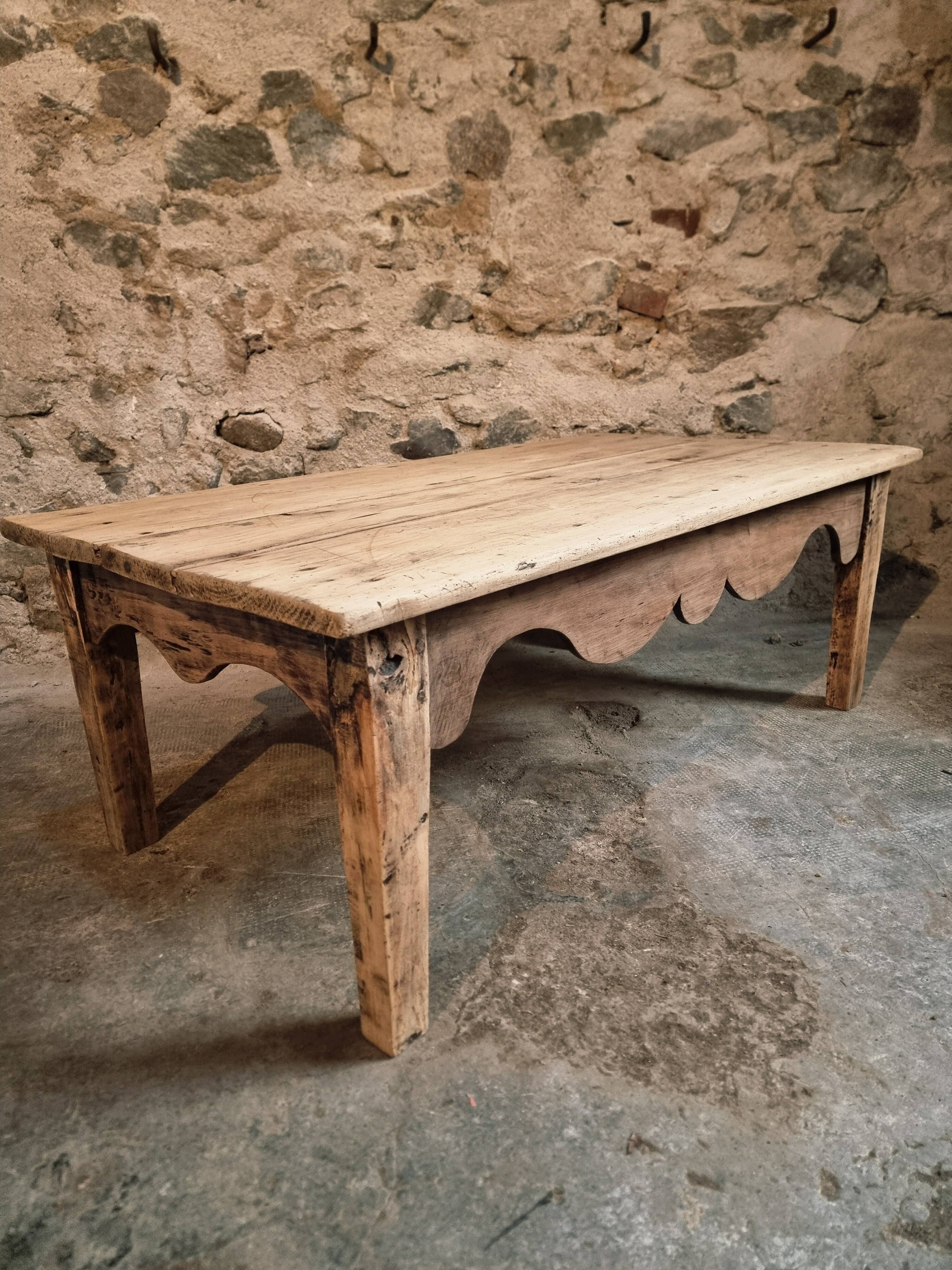 Antique French coffee table in pine with an oak skirt (18th–19th century)