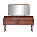 Dressing table (by Meredew)