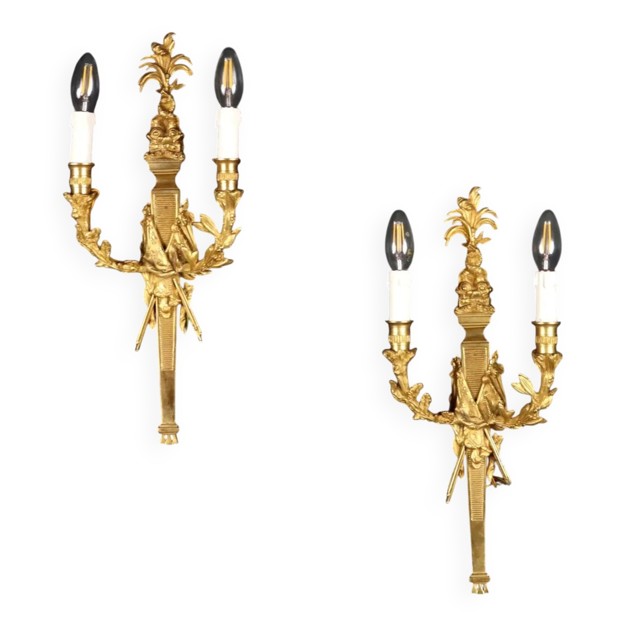 Paire d’appliques murales style néoclassique XXe siècle
