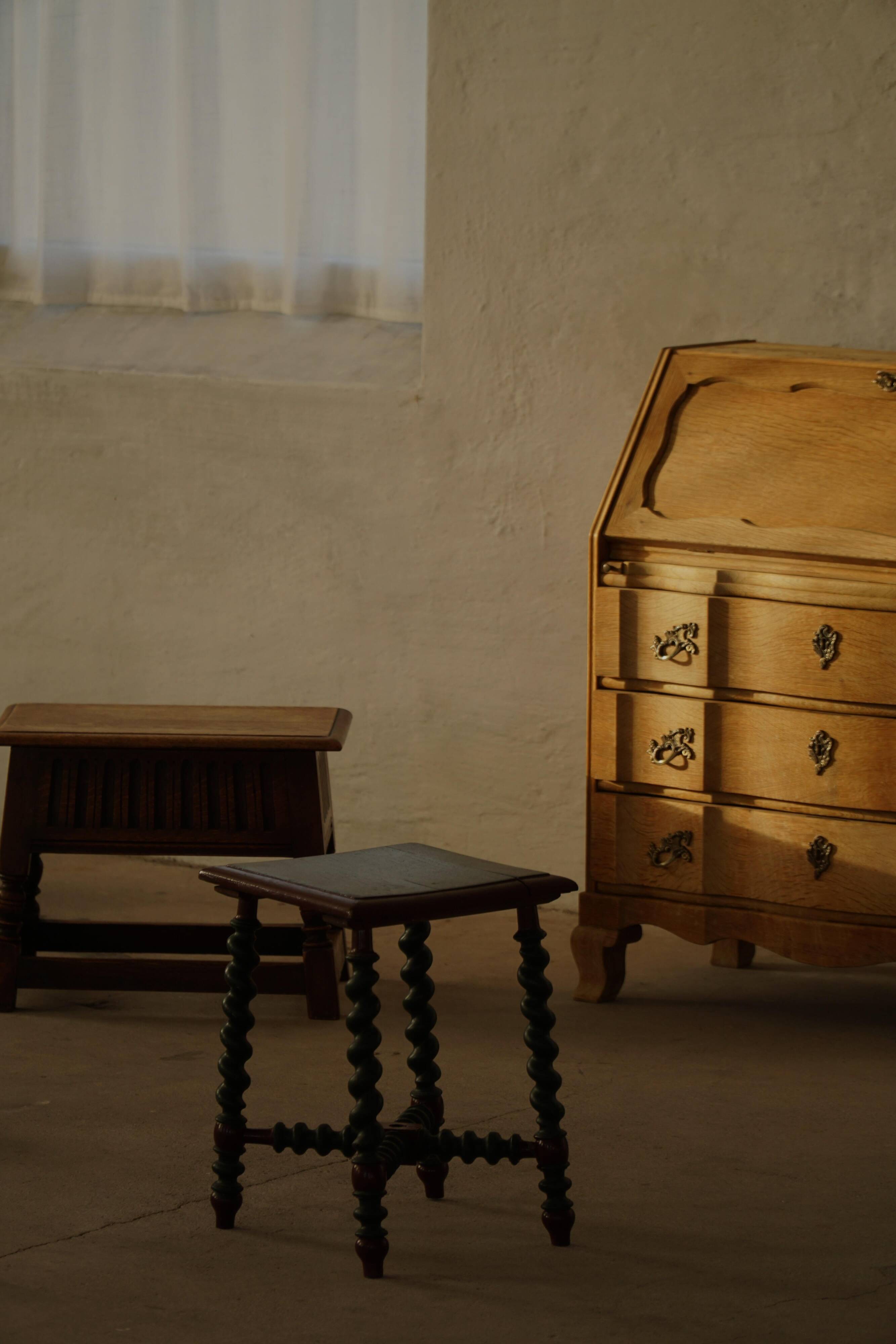 Vintage Scandinavian Stool Painted in Dark Green and Dark Red Wood, Folk Style, 1940s