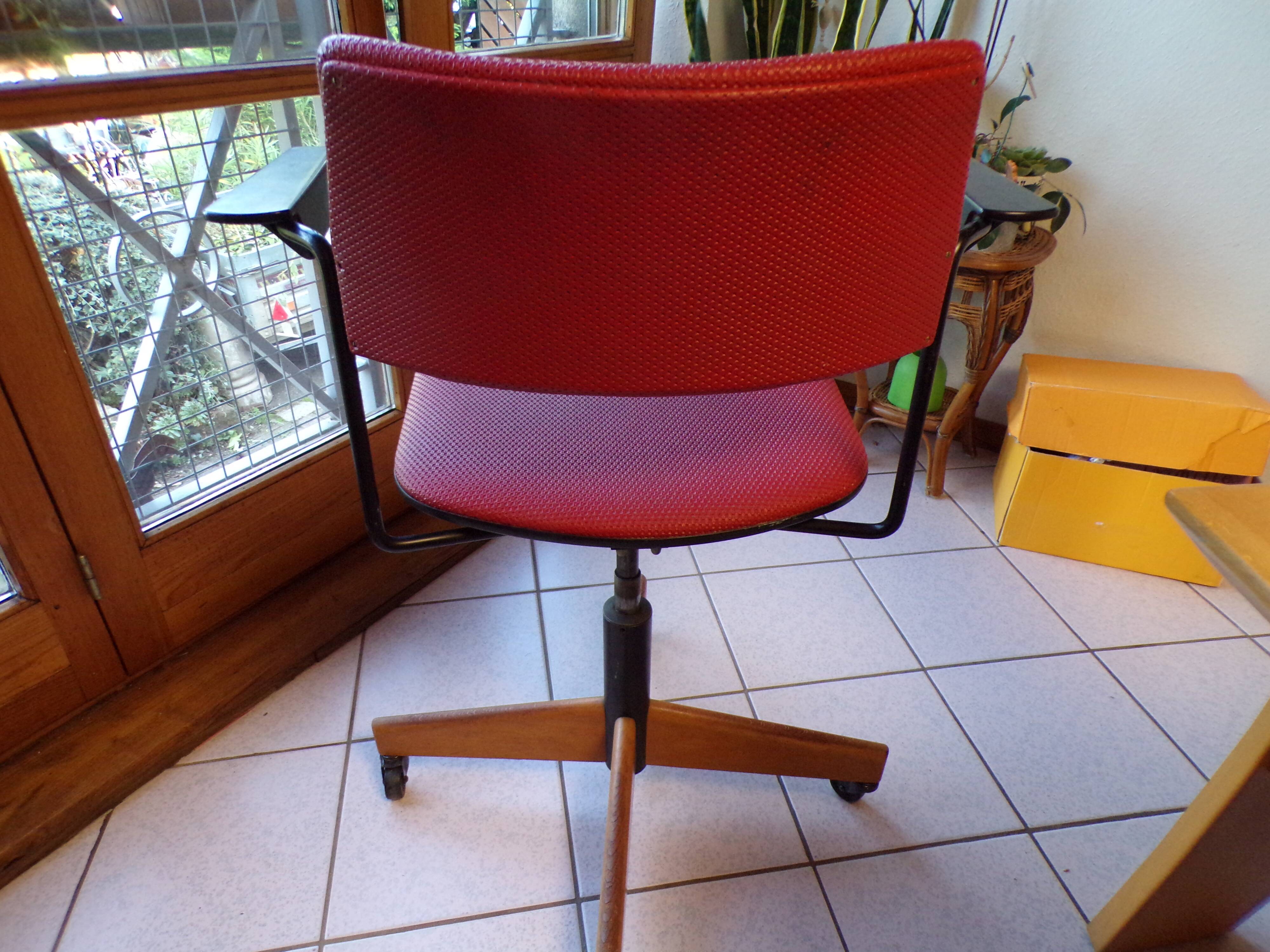 Stoll Giroflex swivel chair, 60s-70s