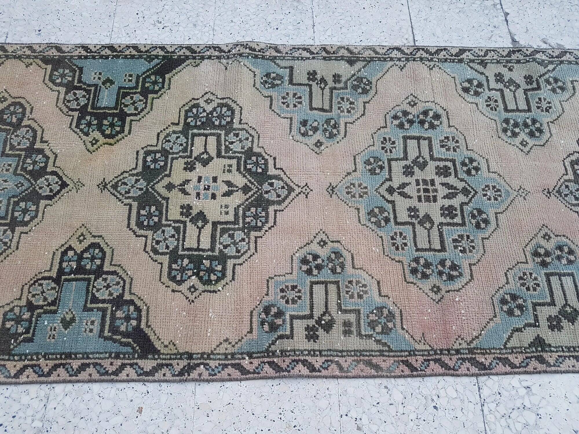 Vintage Turkish hallway rug 95x354 cm