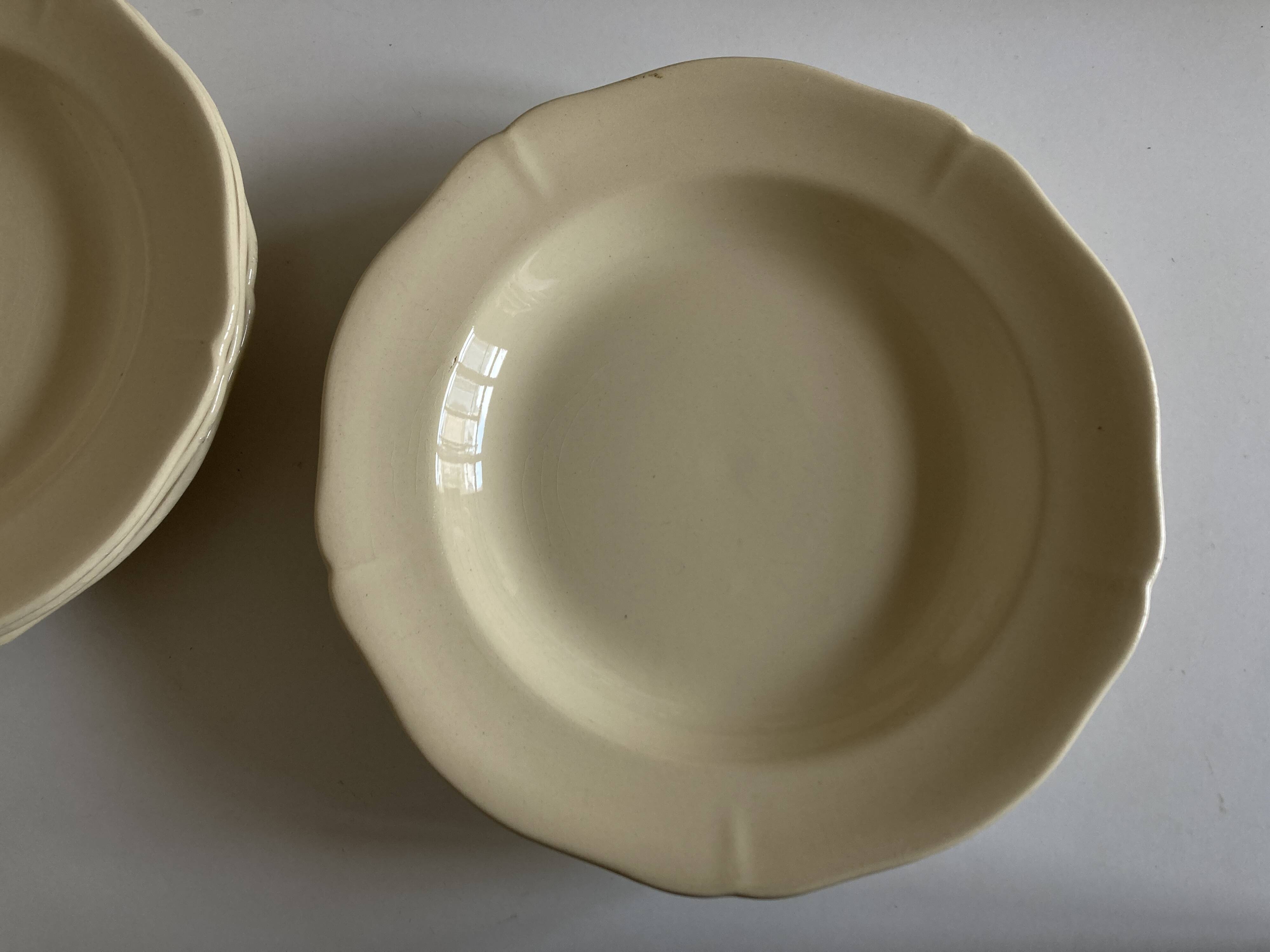 Set of 6 Gien ivory soup plates with gadroons 1938 - 1955