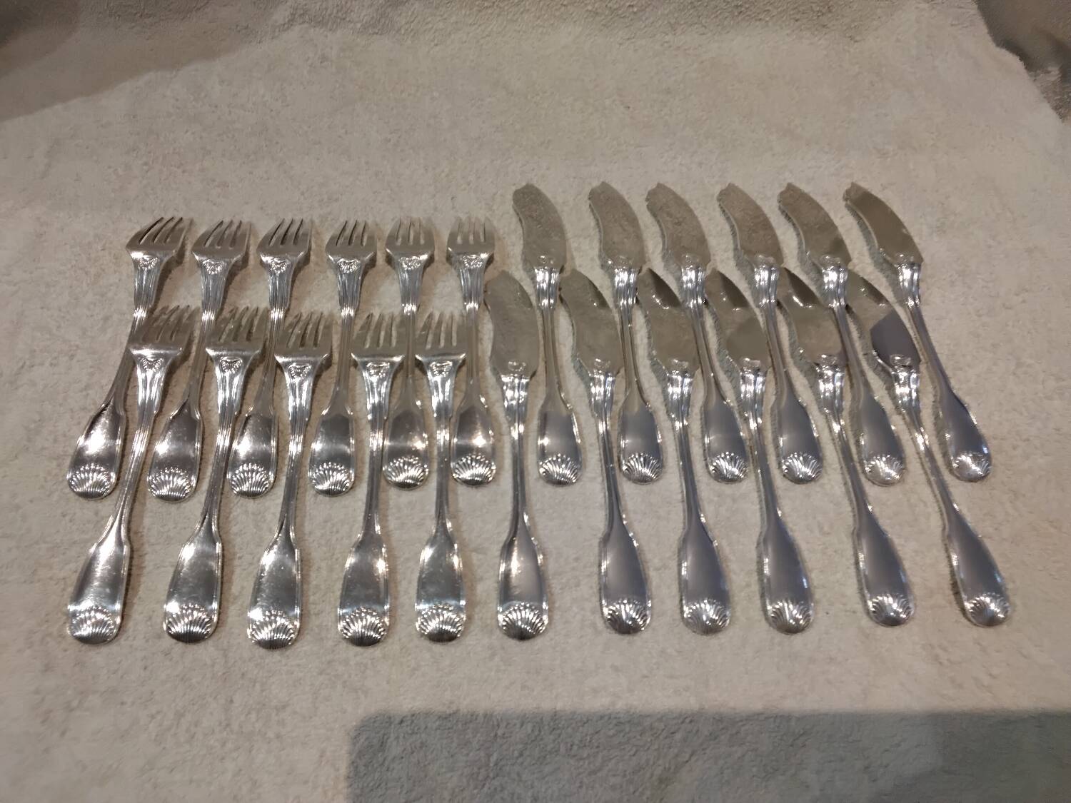 11 fish cutlery 23p silver plated metal goldsmith Cailar Bayard shell