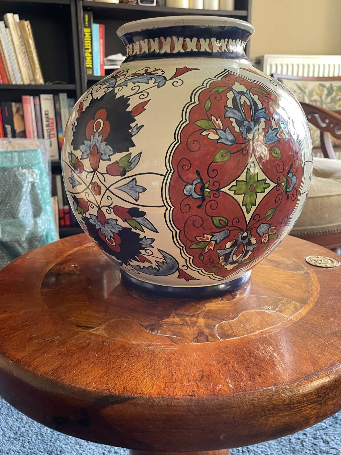 Italian ball vase