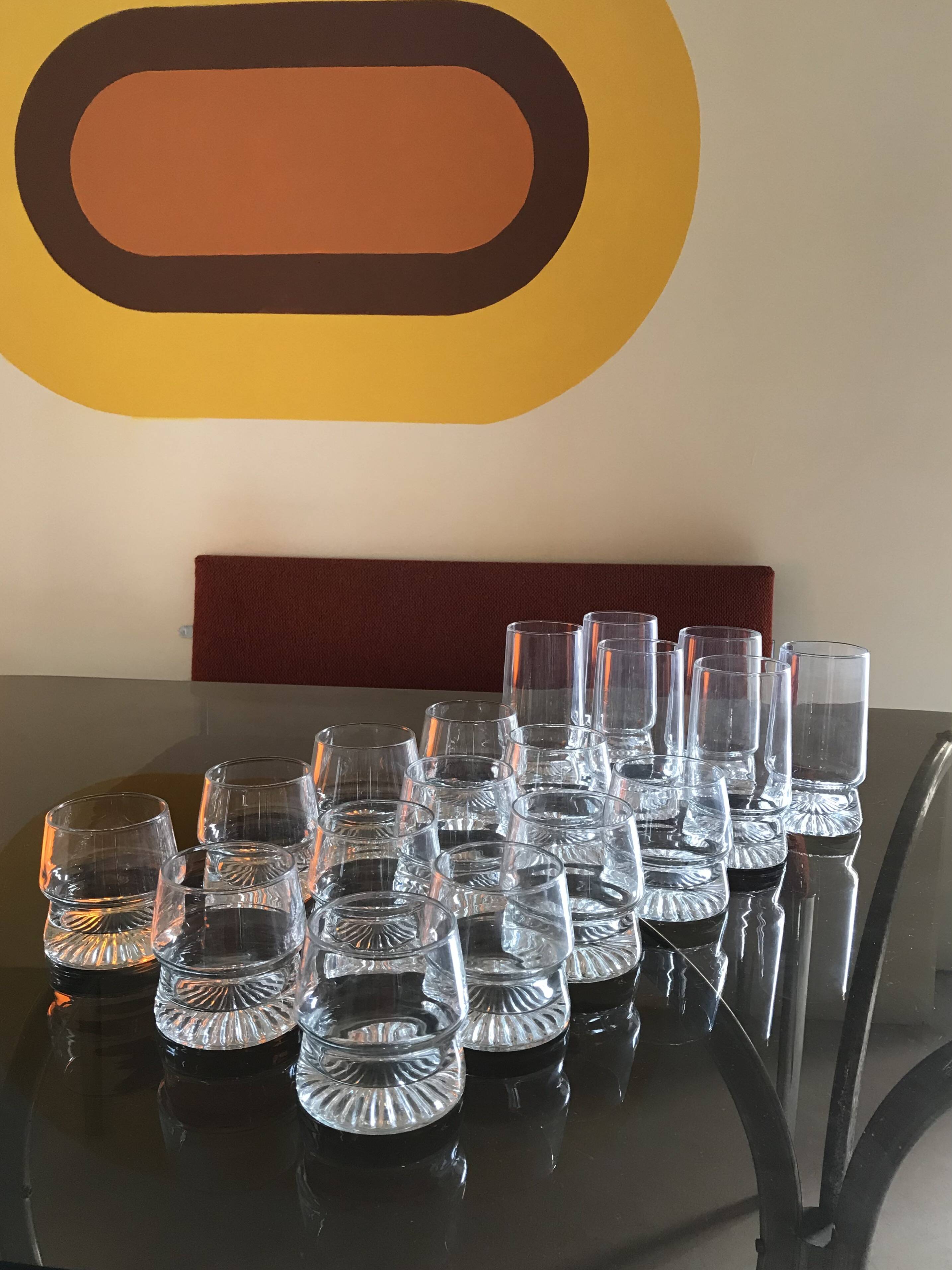 18 Italian design glasses