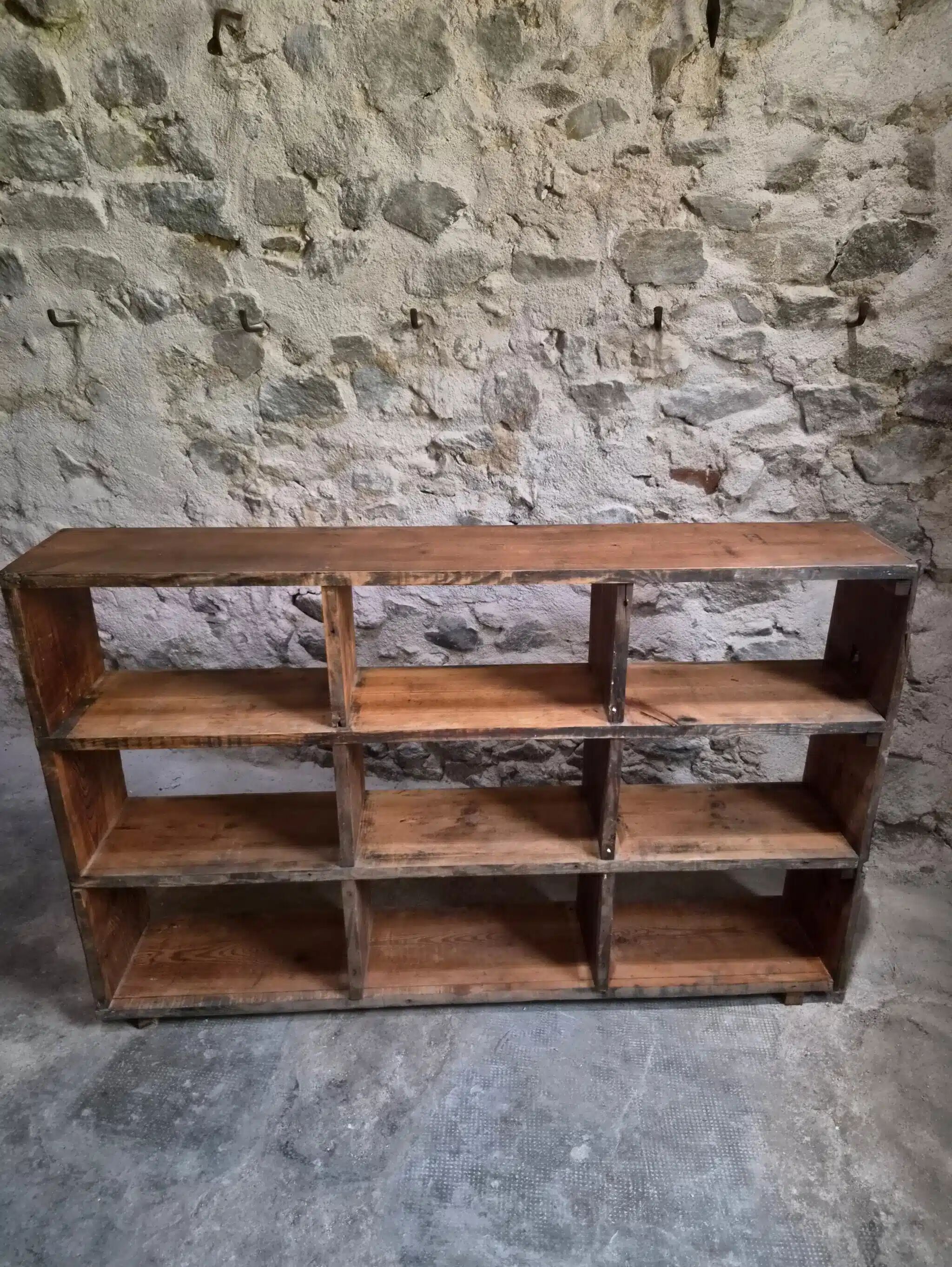 Old workshop shelf in French pine, industrial shoe cabinet, around 1900.