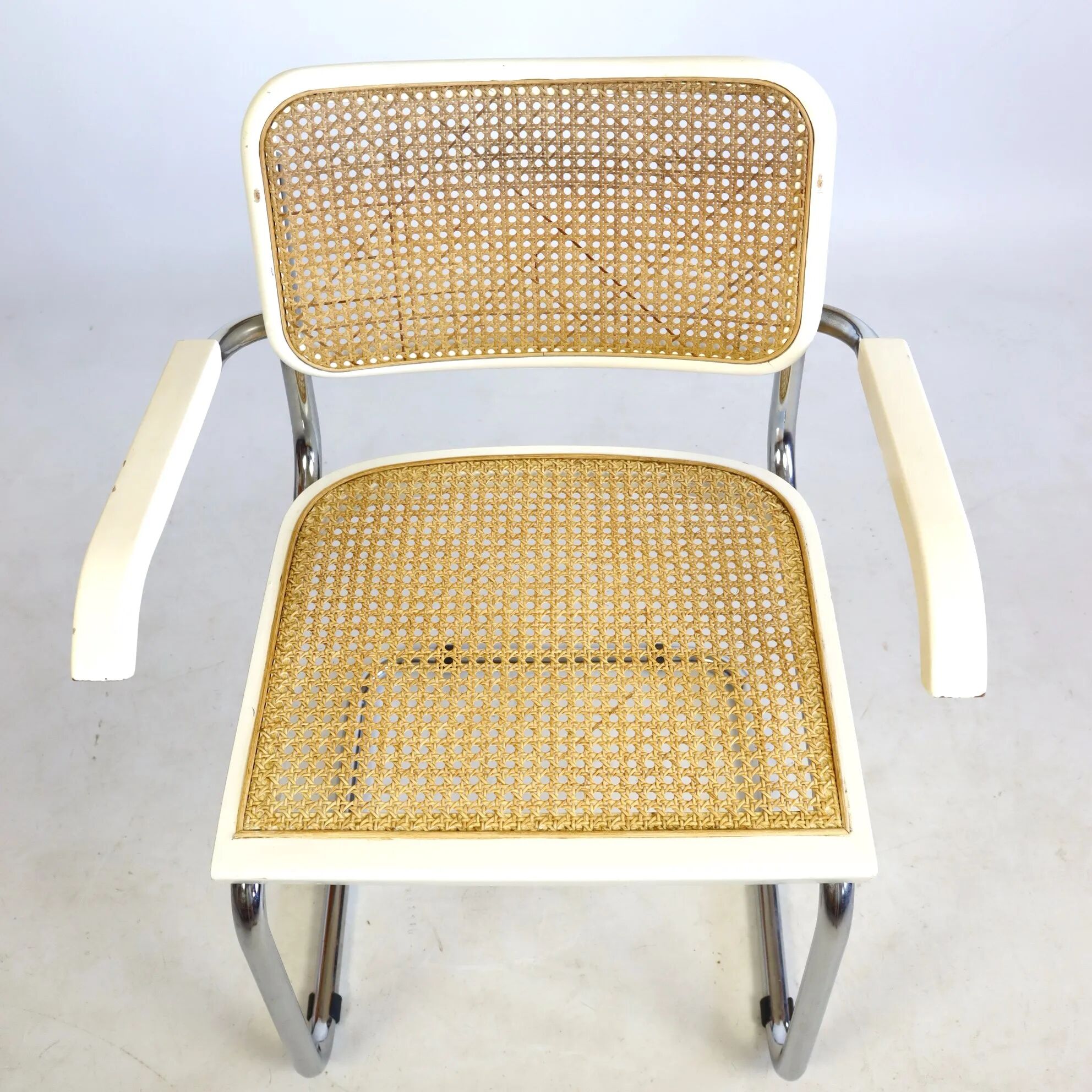 White B64 chair