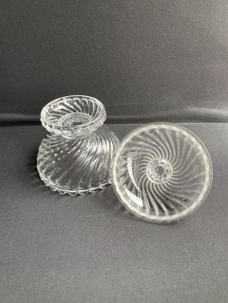 Art Deco - Crystal stamped Baccarat sugar pot