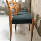 Set 4 green Scandinavian chairs