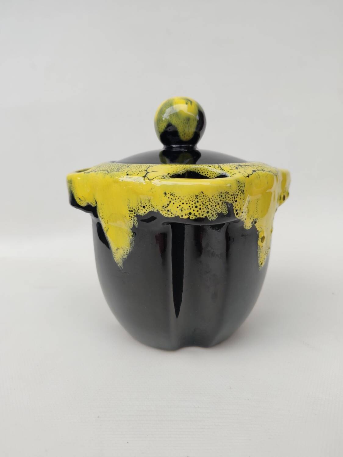 Ceramic ice bucket, mid-20th century.