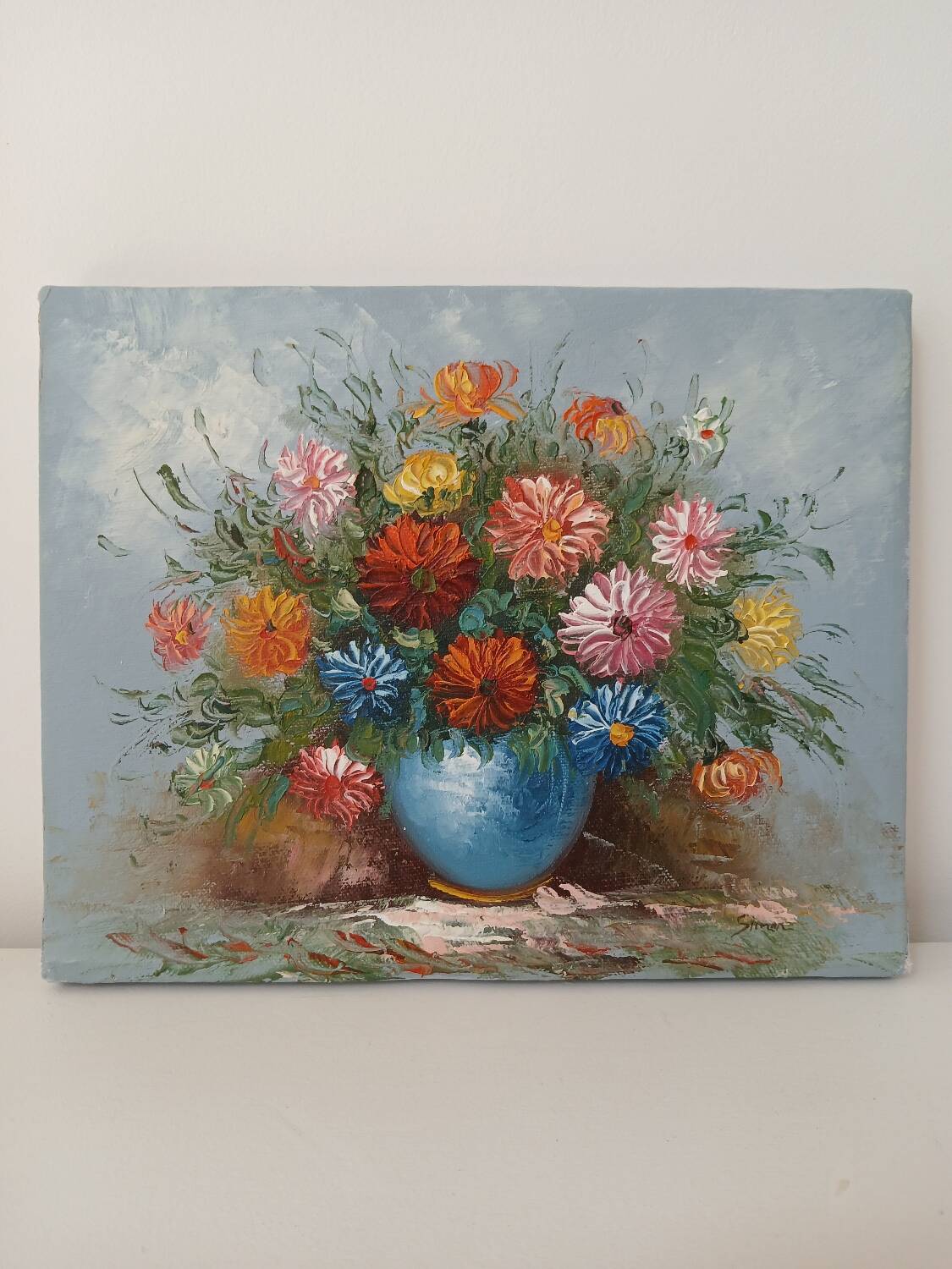 Small painting, bouquet of flowers, blue background