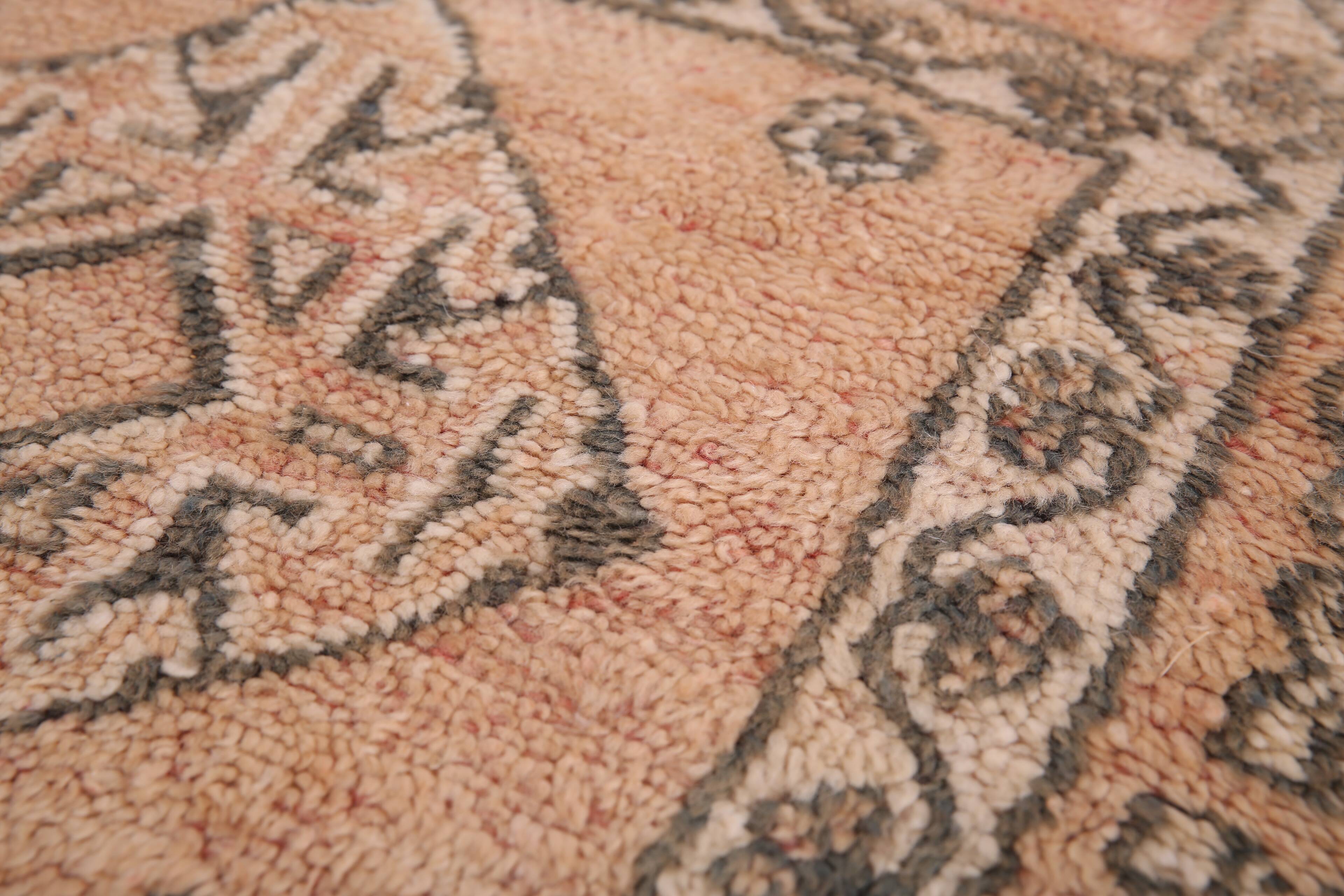 Peach Vintage Moroccan Rug 164 x 266 cm, Berber Wool Rug, Handmade Boho Rug