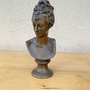 Bust of a woman