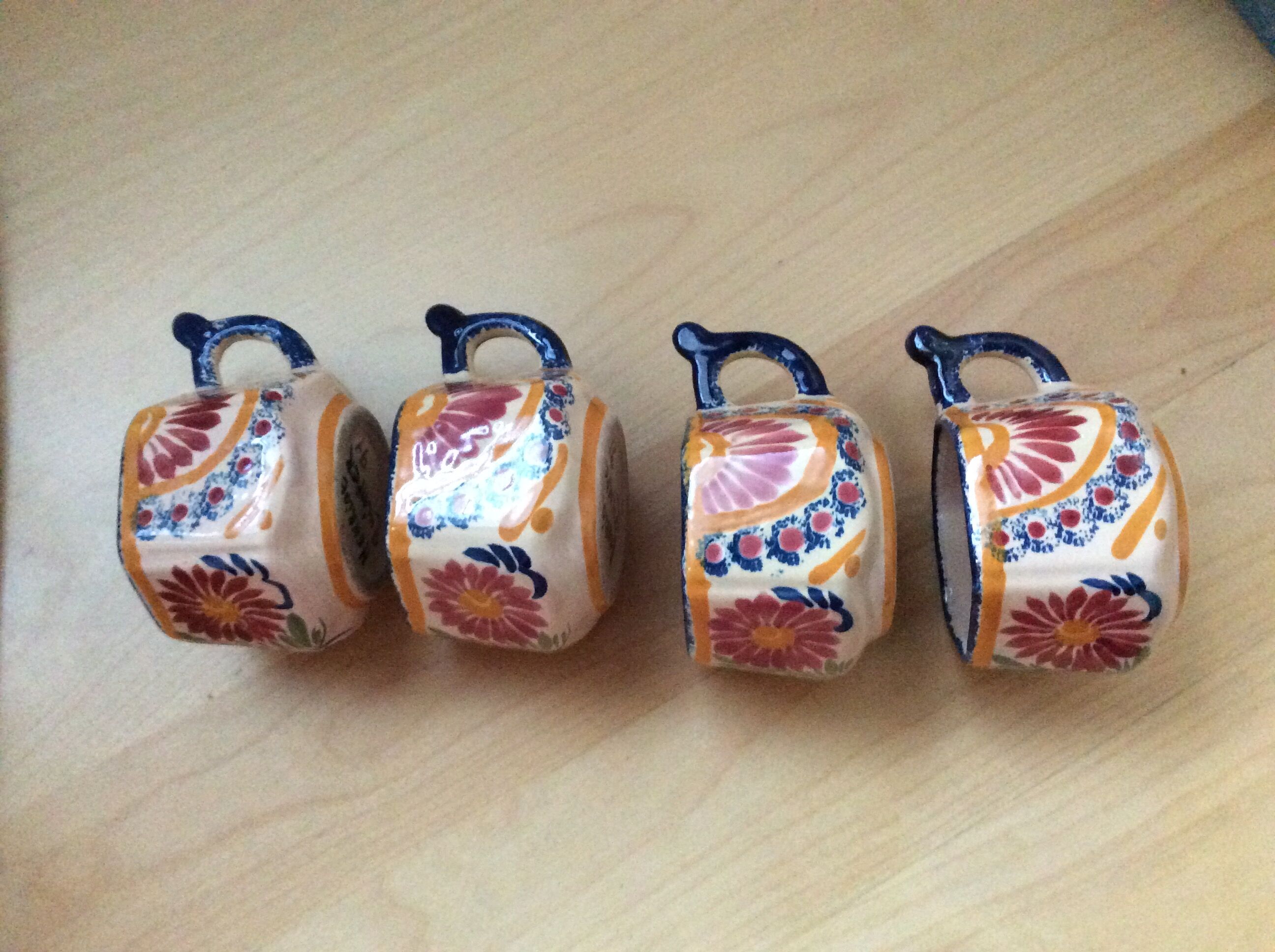 Set of 4 Henriot Quimper cups