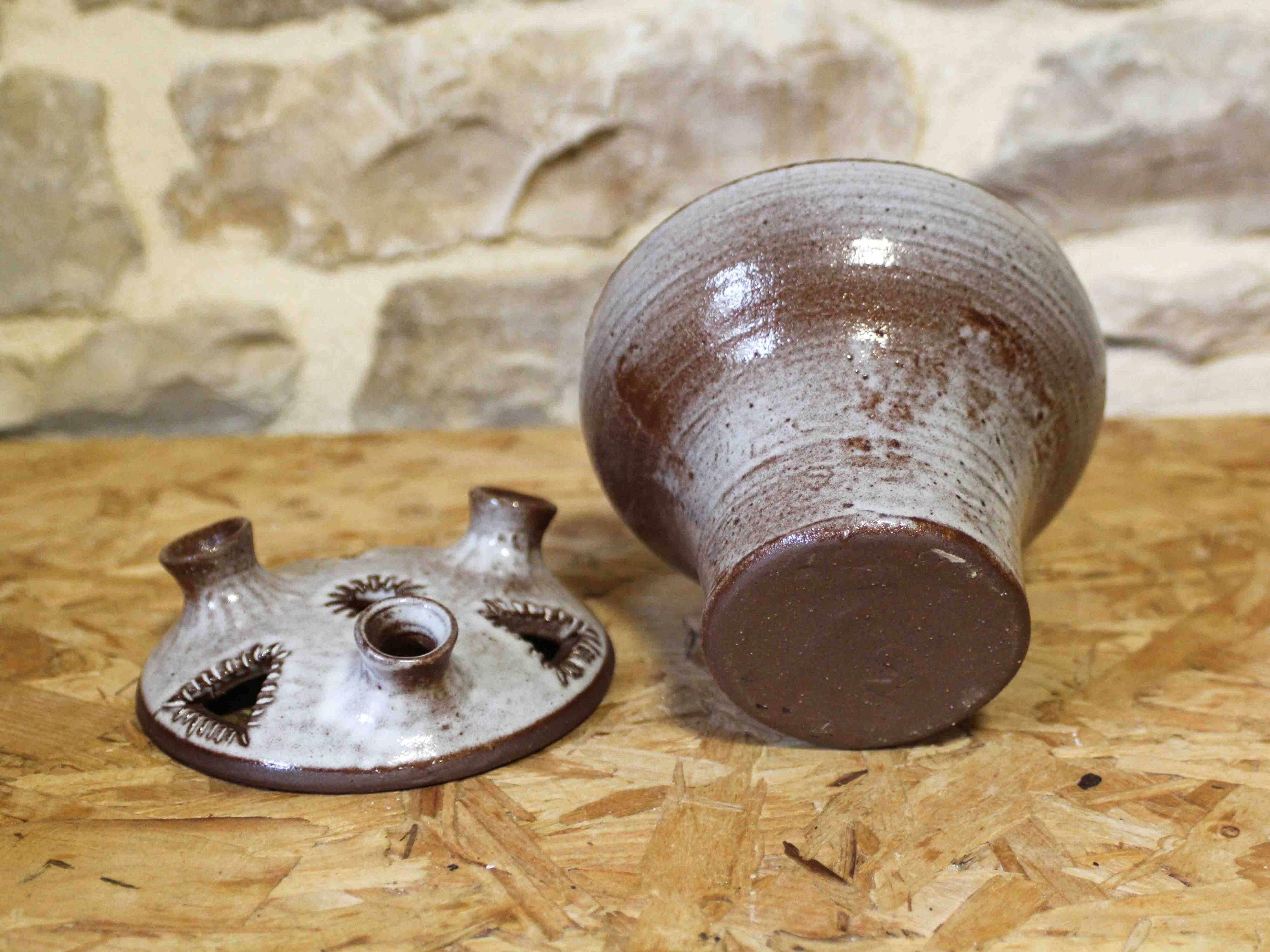 Ceramic flower pick Jeanne and Norbert Pierlot
