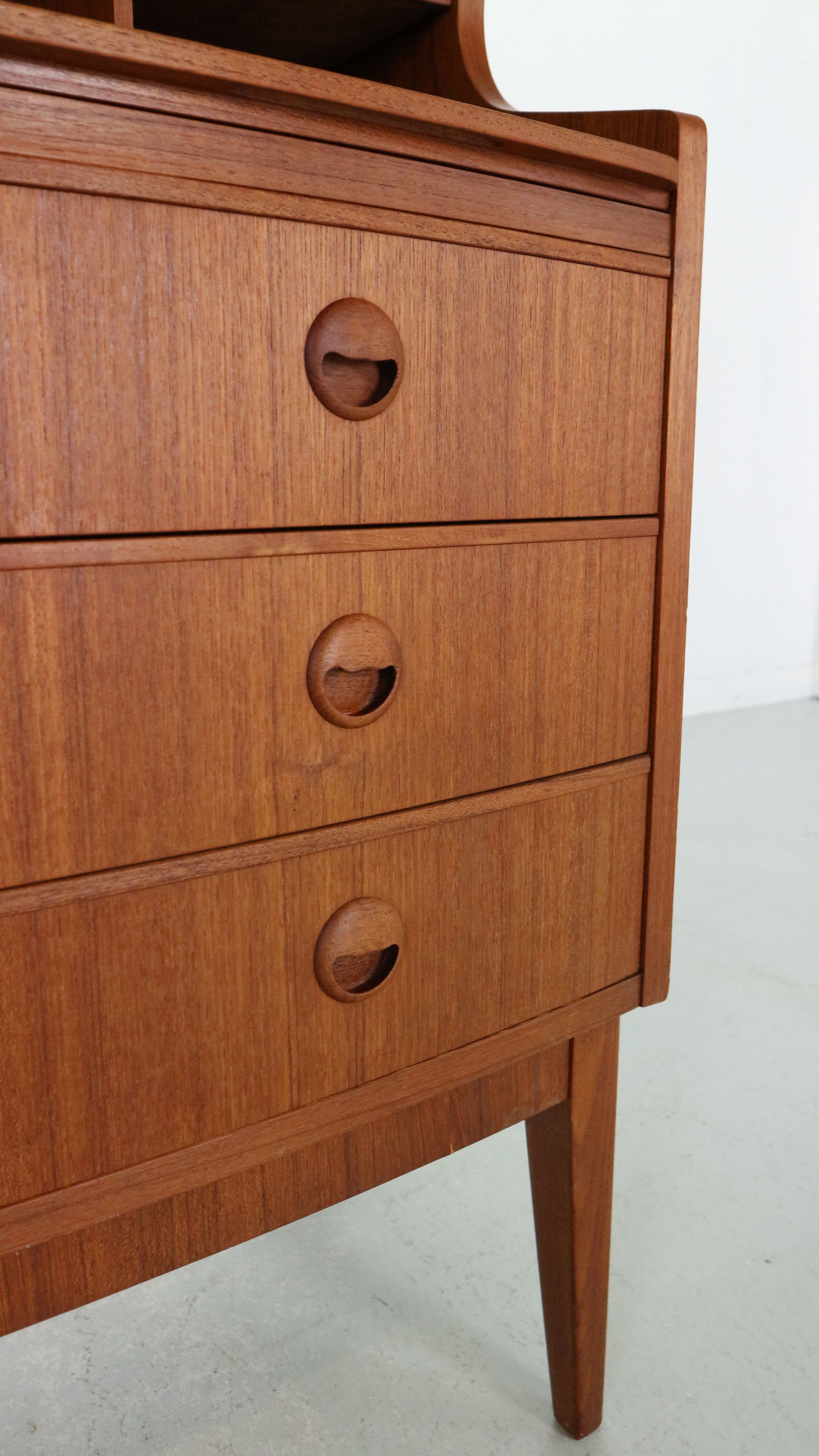 Secretary desk, 1960