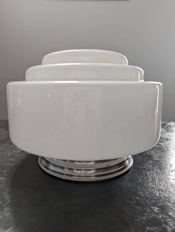 Old white opaline skyscraper ceiling light Ø 25 cm art deco 1930