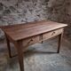 Table à manger française ancienne en merisier avec deux tiroirs, vers 1880–1920