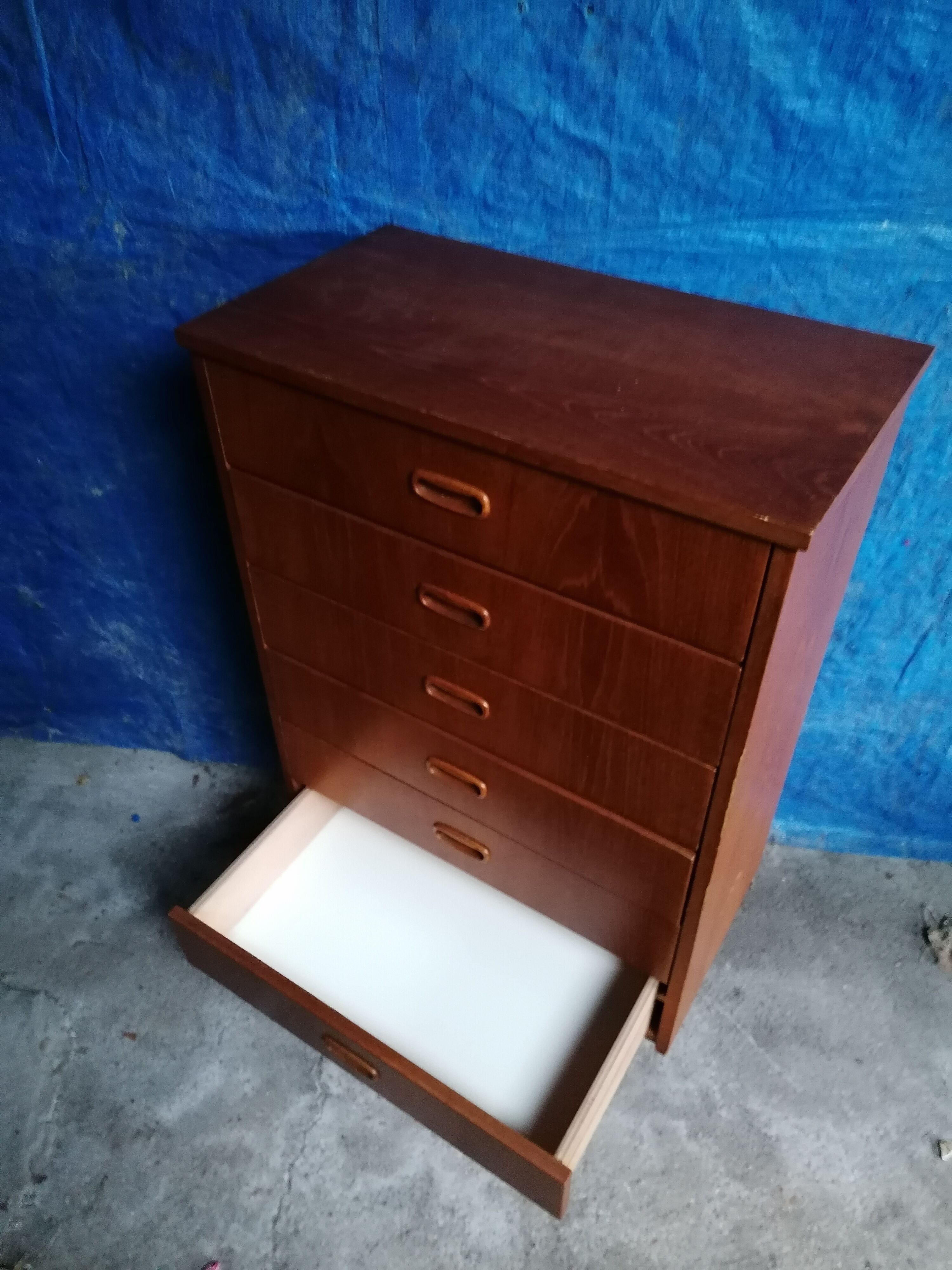 Scandinavian storage furniture 6 drawers