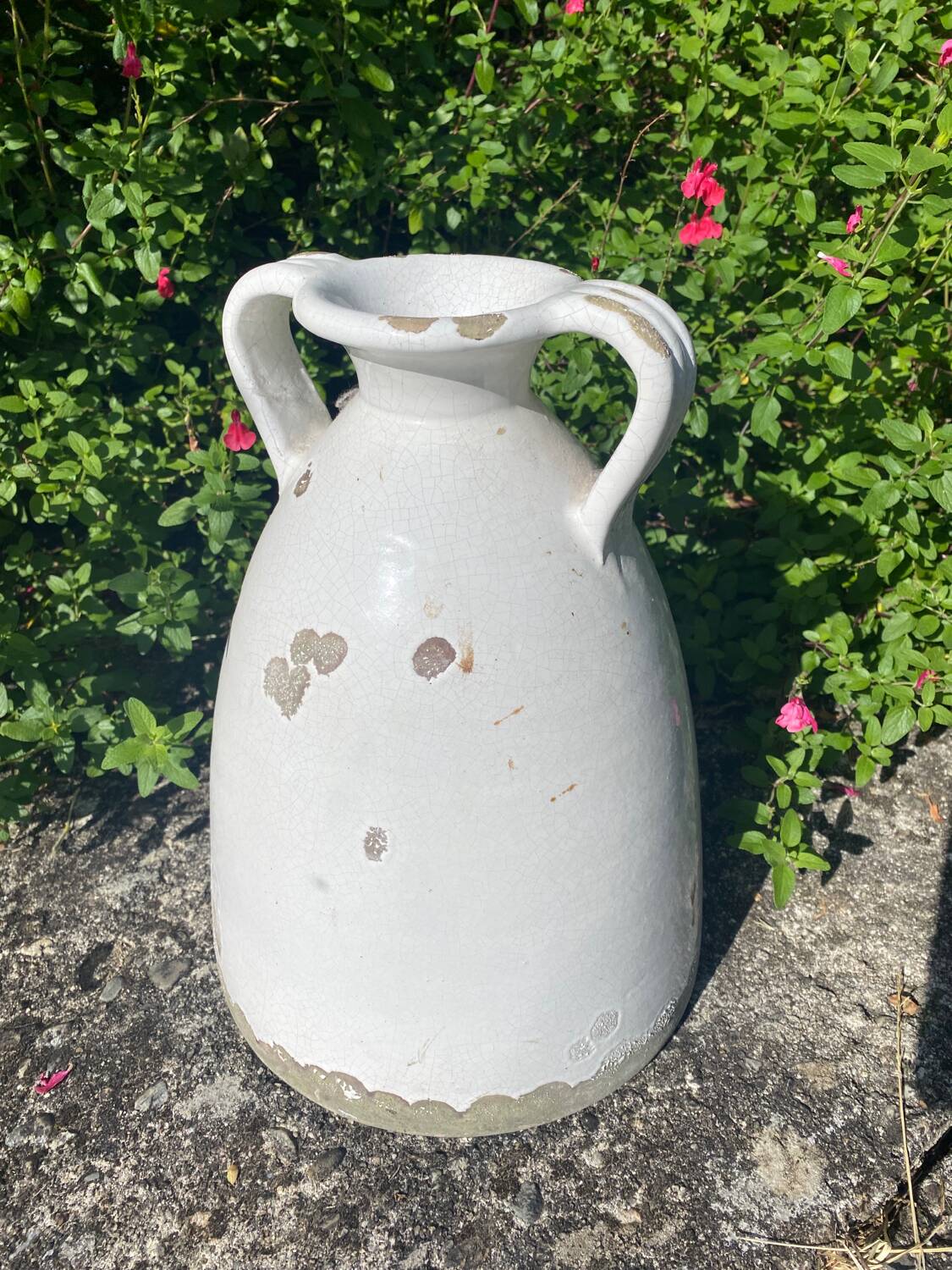 Enamelled concrete vase