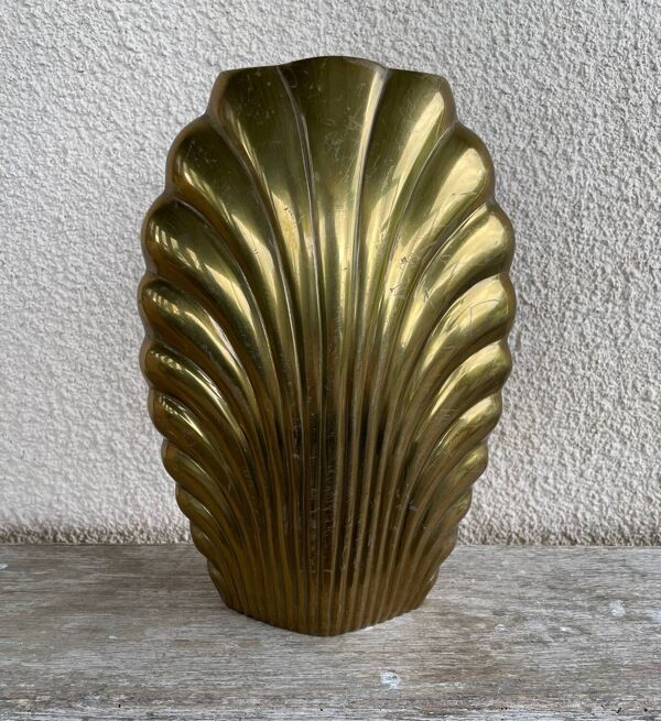 Vase ''coquille'' en métal par macr, fabriqué en italie, années 1960