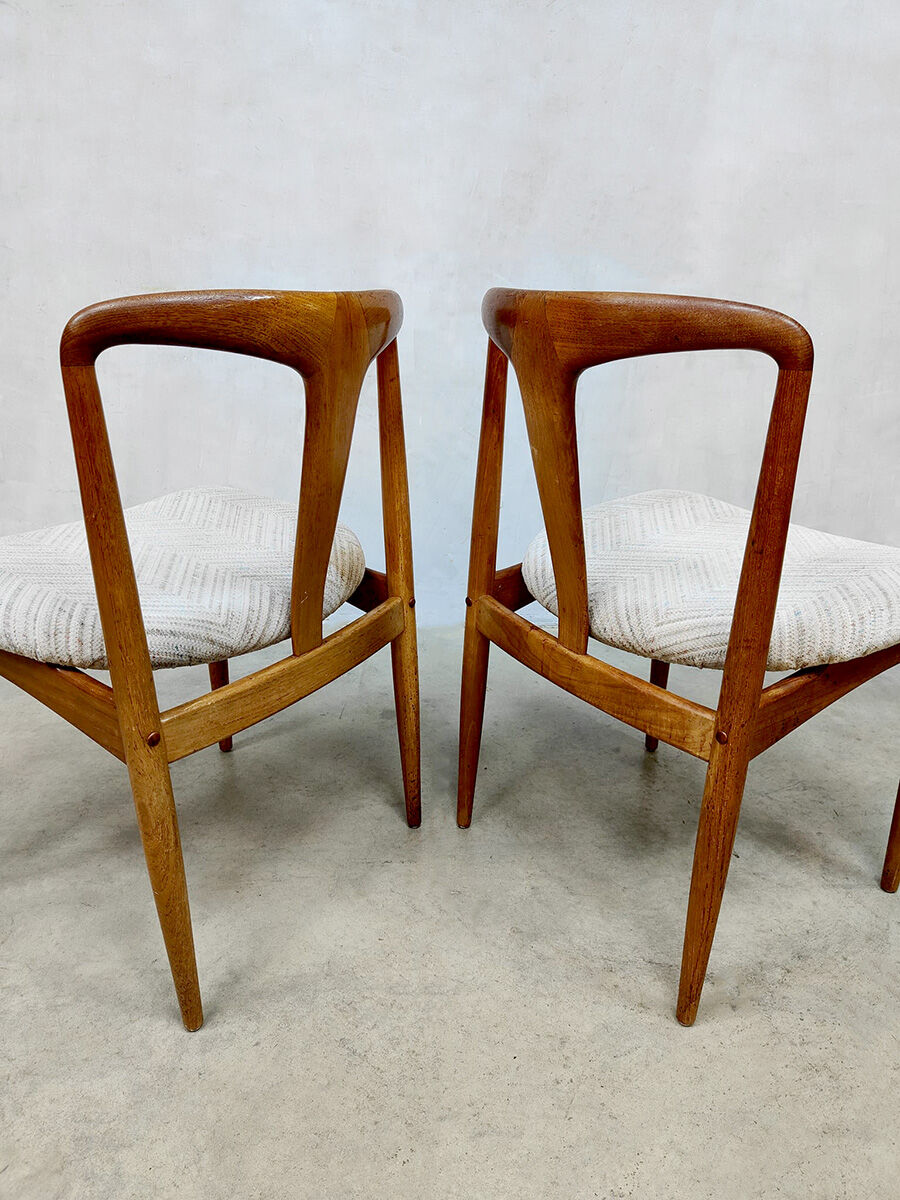 Set of 6 dining chairs 'Juliane' Johannes Andersen for Uldum