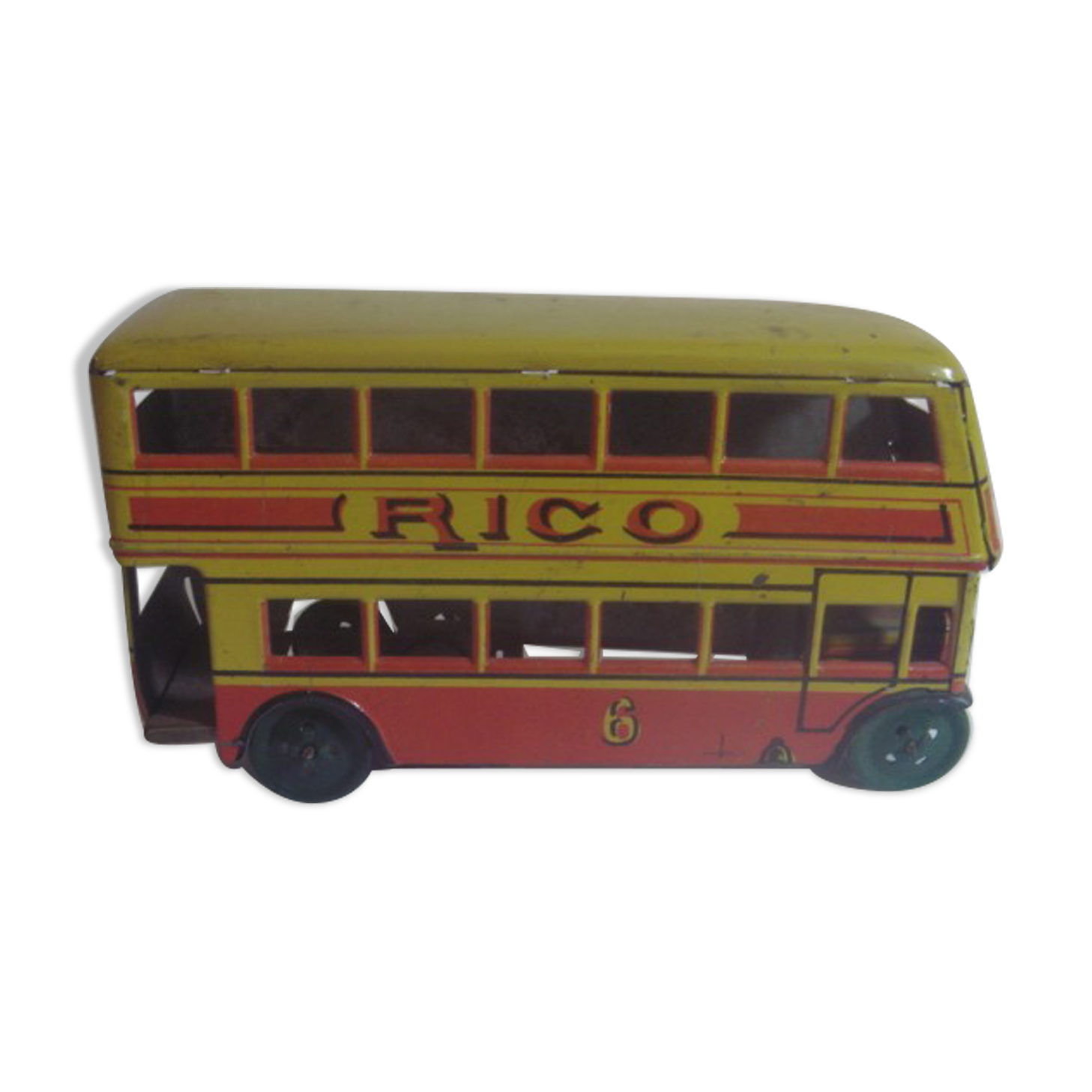 Bus Rico from 1920-29 spain reassembly by key