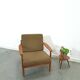 Teak Scandinavische fauteuil met bruin stoffen kussens, stoel 1