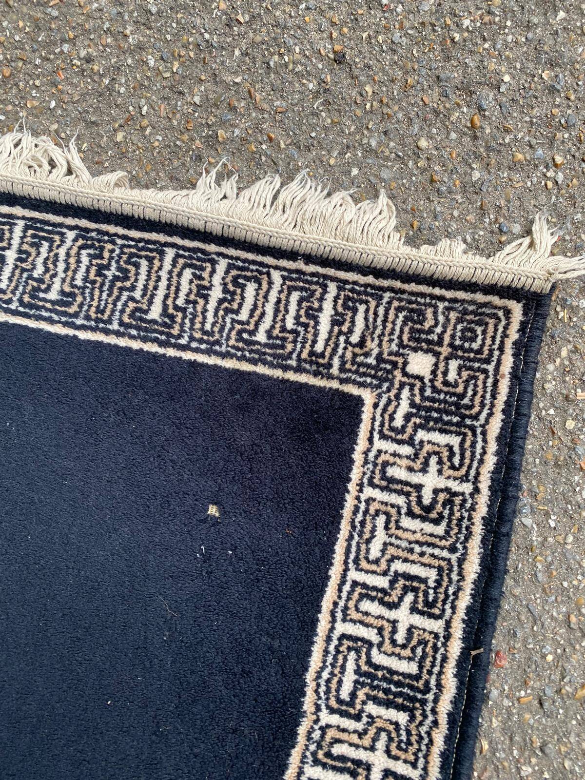 Ming style wool bedside or accent rug 60x120cm