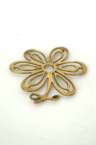 Brass flower trivet