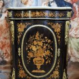 Boulle furniture with a curved shape from the Napoleonic III era in lacquered wood and marquetry.