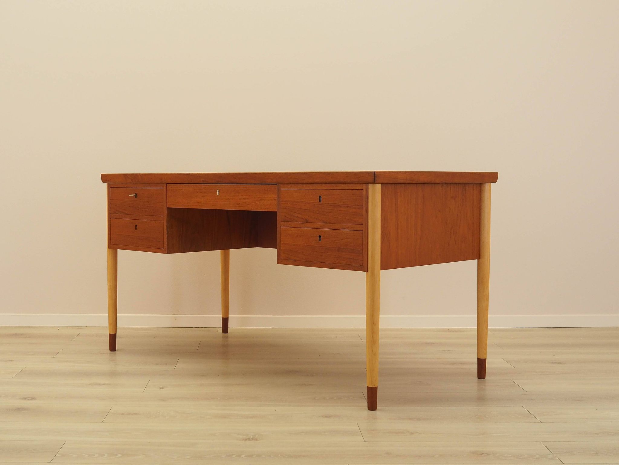 Teak desk, Danish design, 1970s, made in Denmark