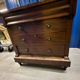 English mahogany chest of drawers