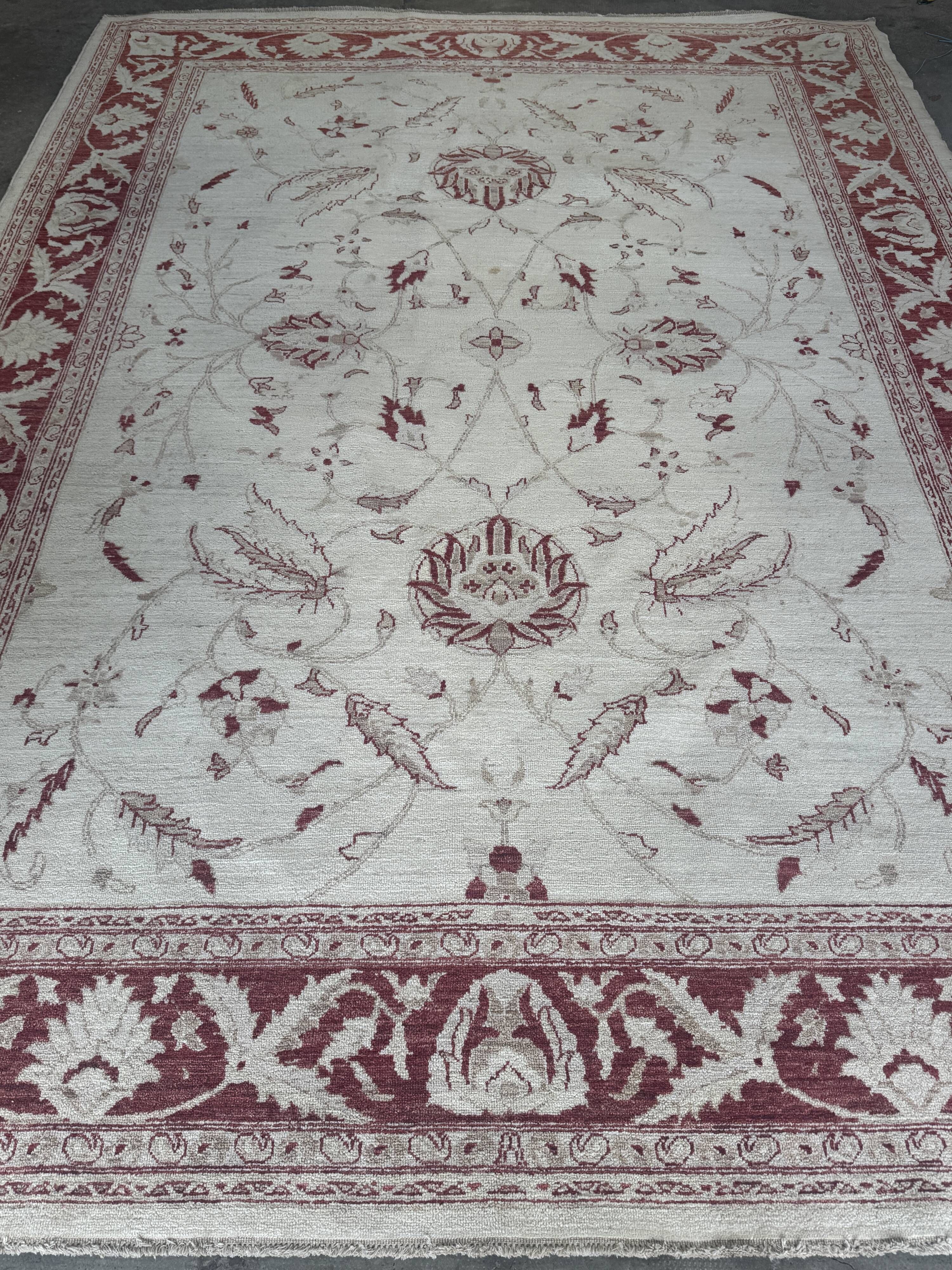 Hand-knotted wool rug in Ziegler style 331 x 237.