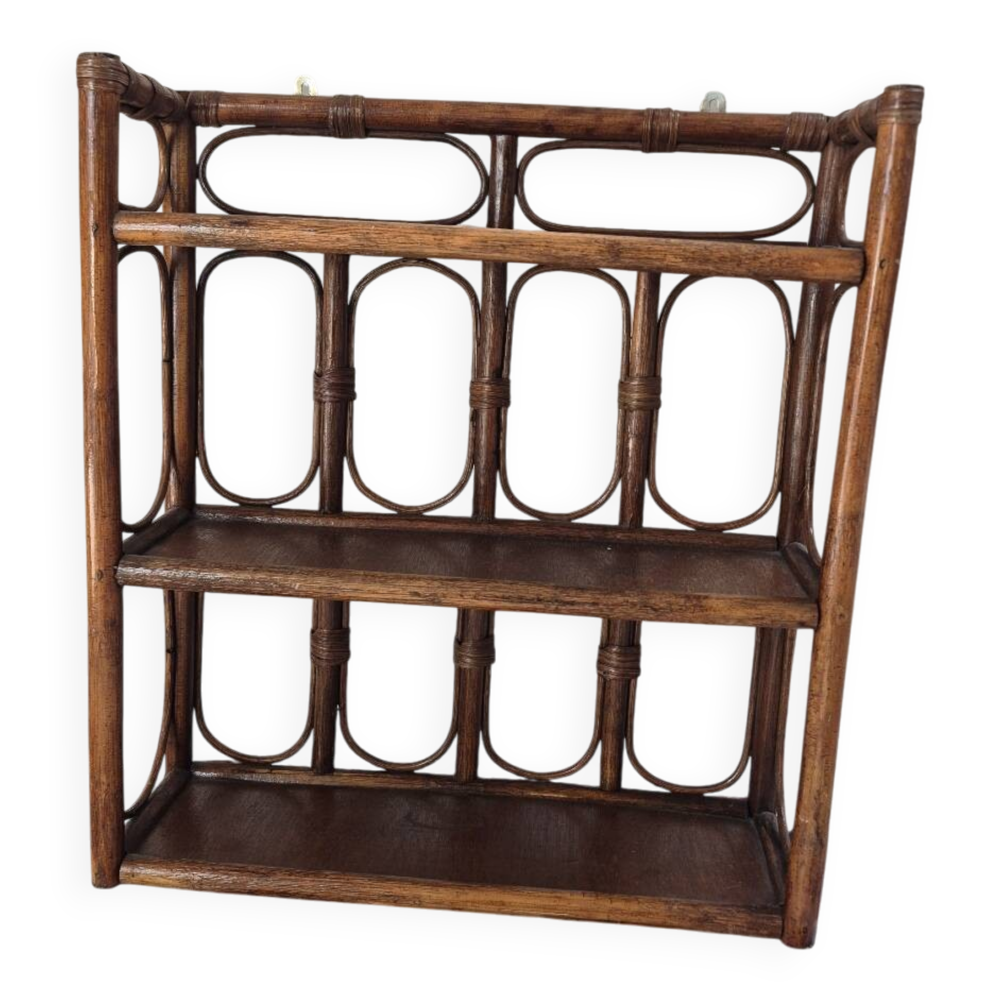 Wall shelf and rattan