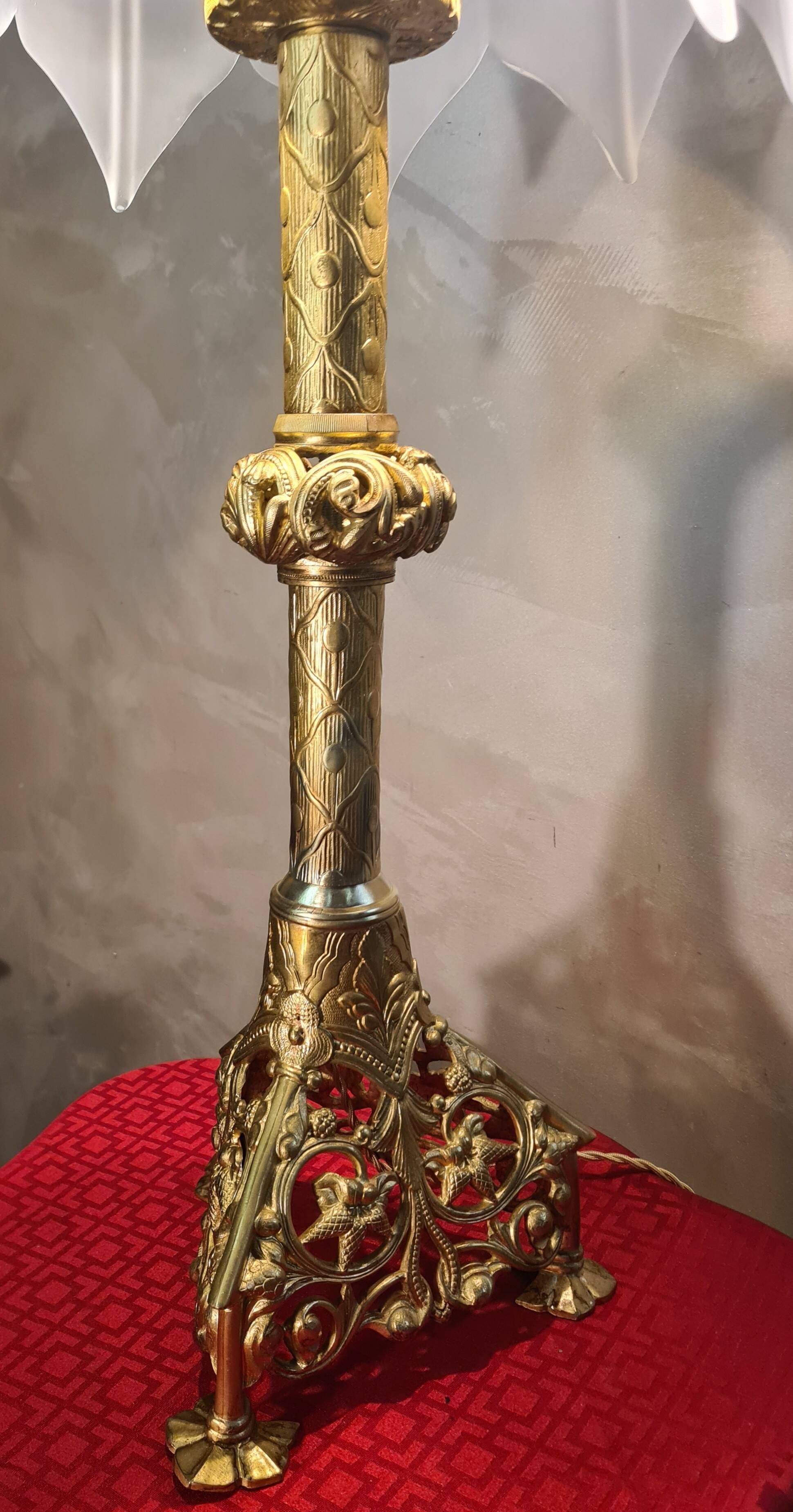 large bronze lamp 74x33 6kg 1850 to 1900 thick opaque glass shade, ele