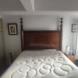Authentic colonial bed