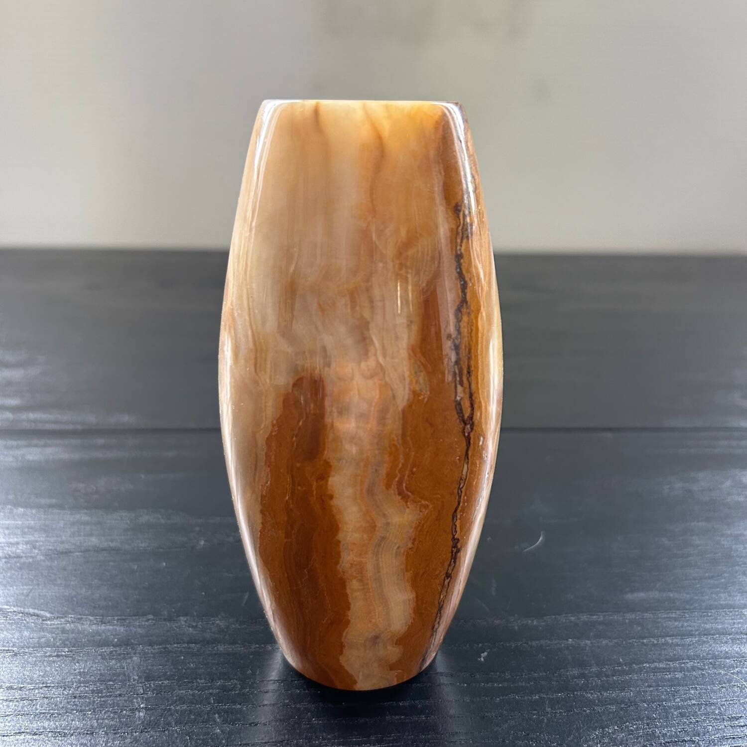 Oblong onyx vase