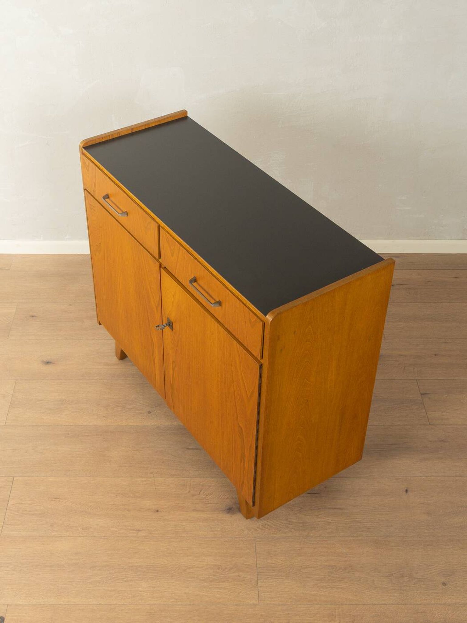 1950s chest of drawers