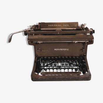 50s Remington Rand typewriter