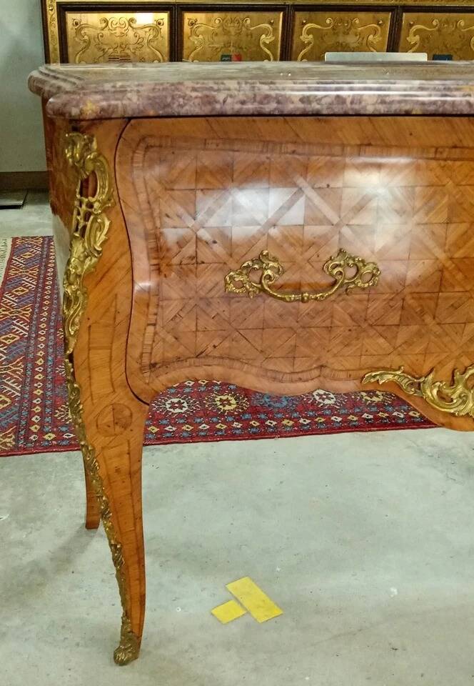 Very rare wig chest with a drawer in Louis XV style with marquetry.