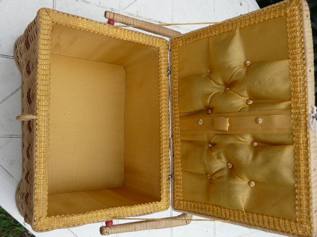 Vintage sewing box wicker bamboo 1950