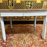 Art deco table