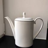Wedgwood x Vera Wang Bone China Teapot and Coffee Pot
