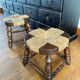 Paire de tabourets bas - bois et paille vintage