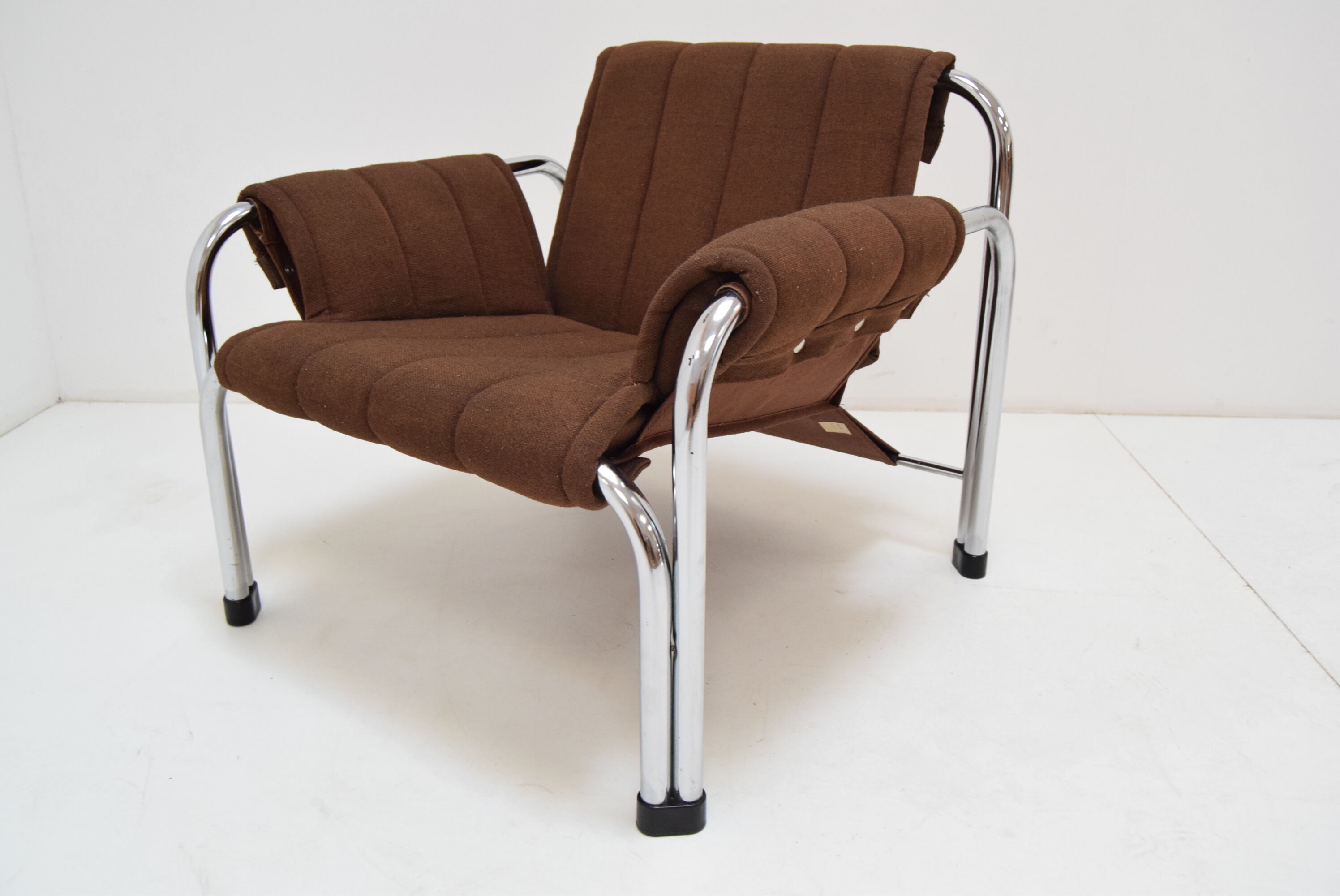 Fauteuil chromé du milieu du siècle par Viliam Chlebo pour Kodreta Myjava, années 1980.