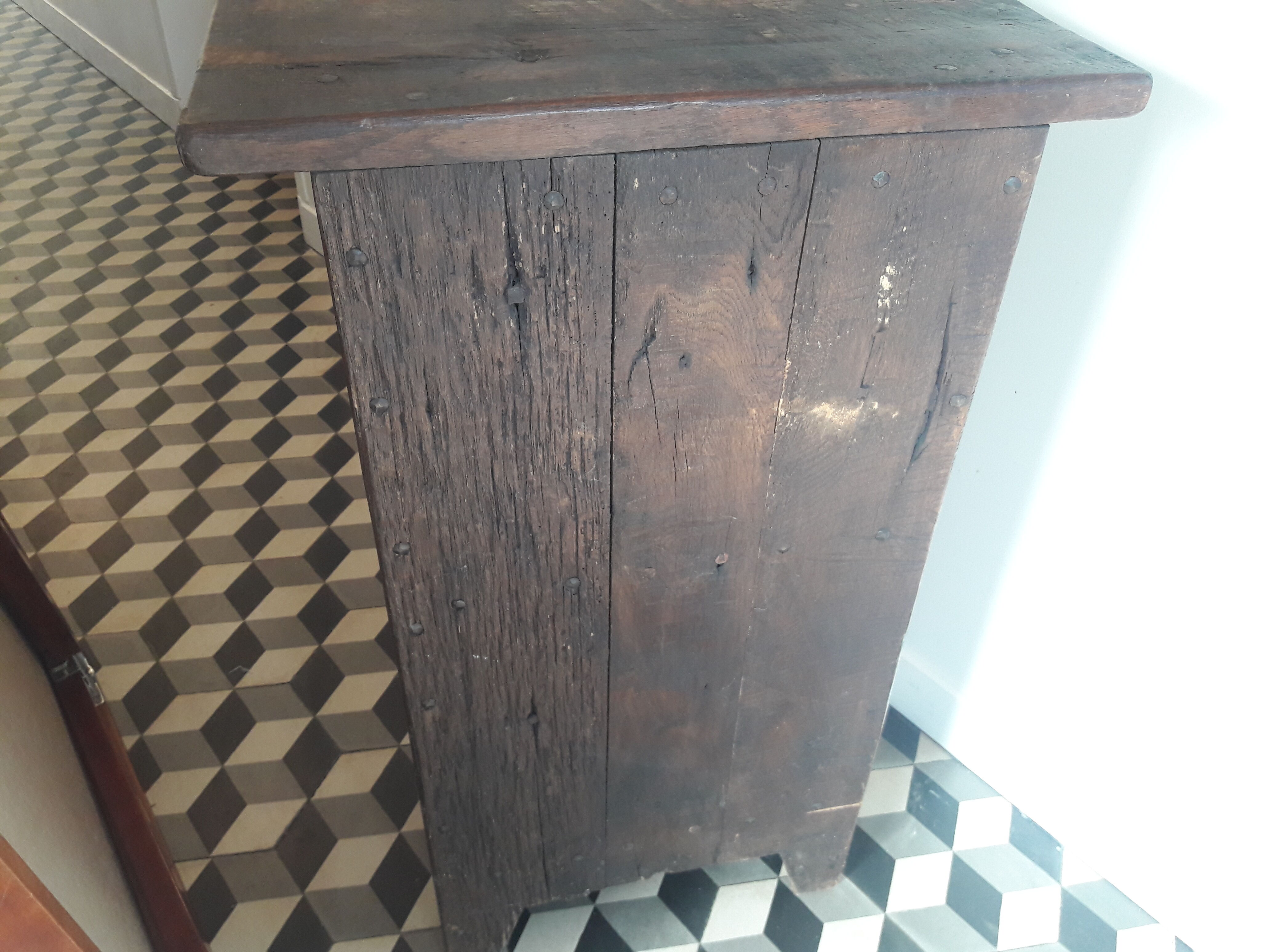 Rustic entrance furniture a carved door solid oak style with fitting
