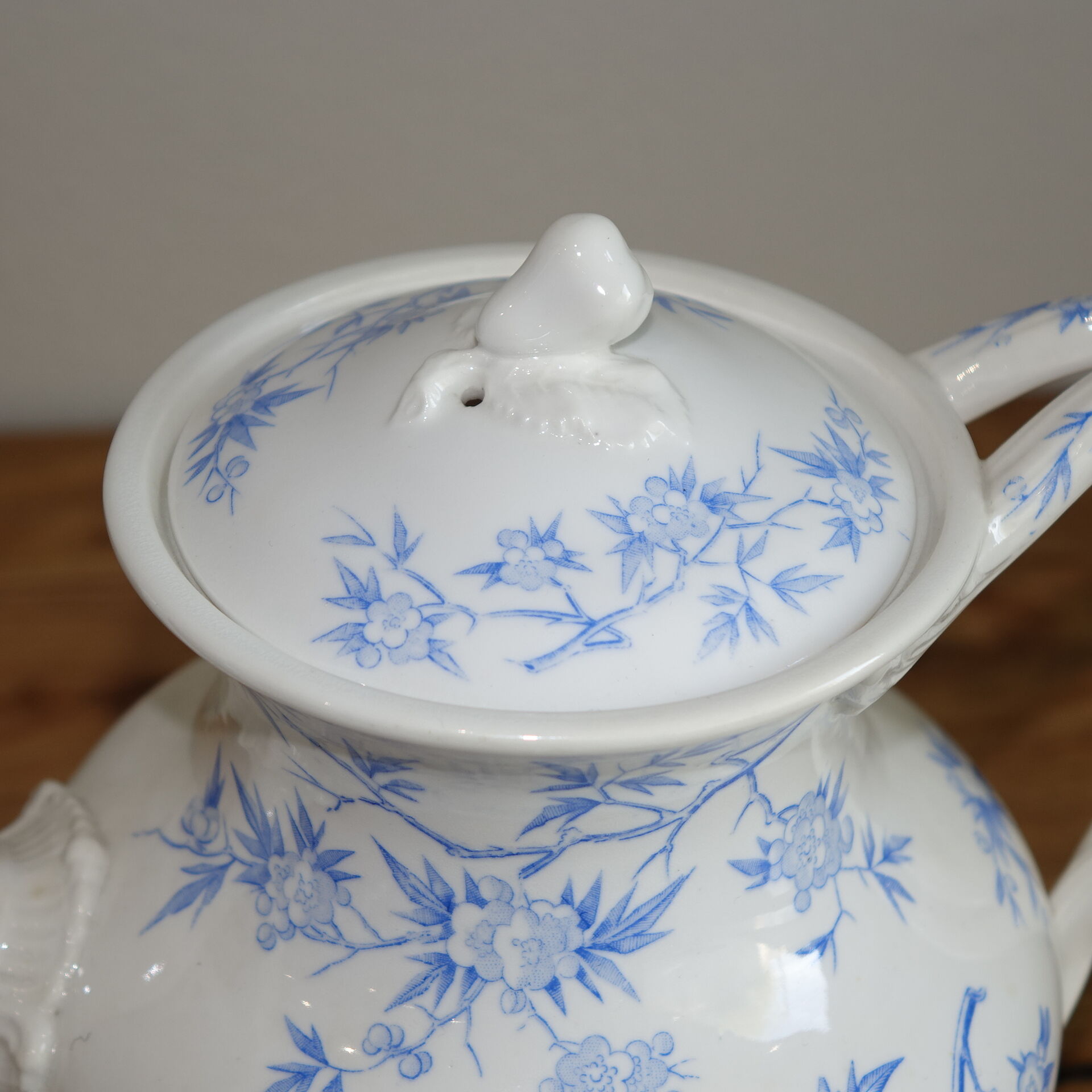 Teapot Sarreguemines model thorns - blue