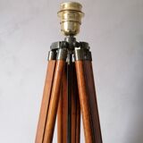 Wooden tripod lamp